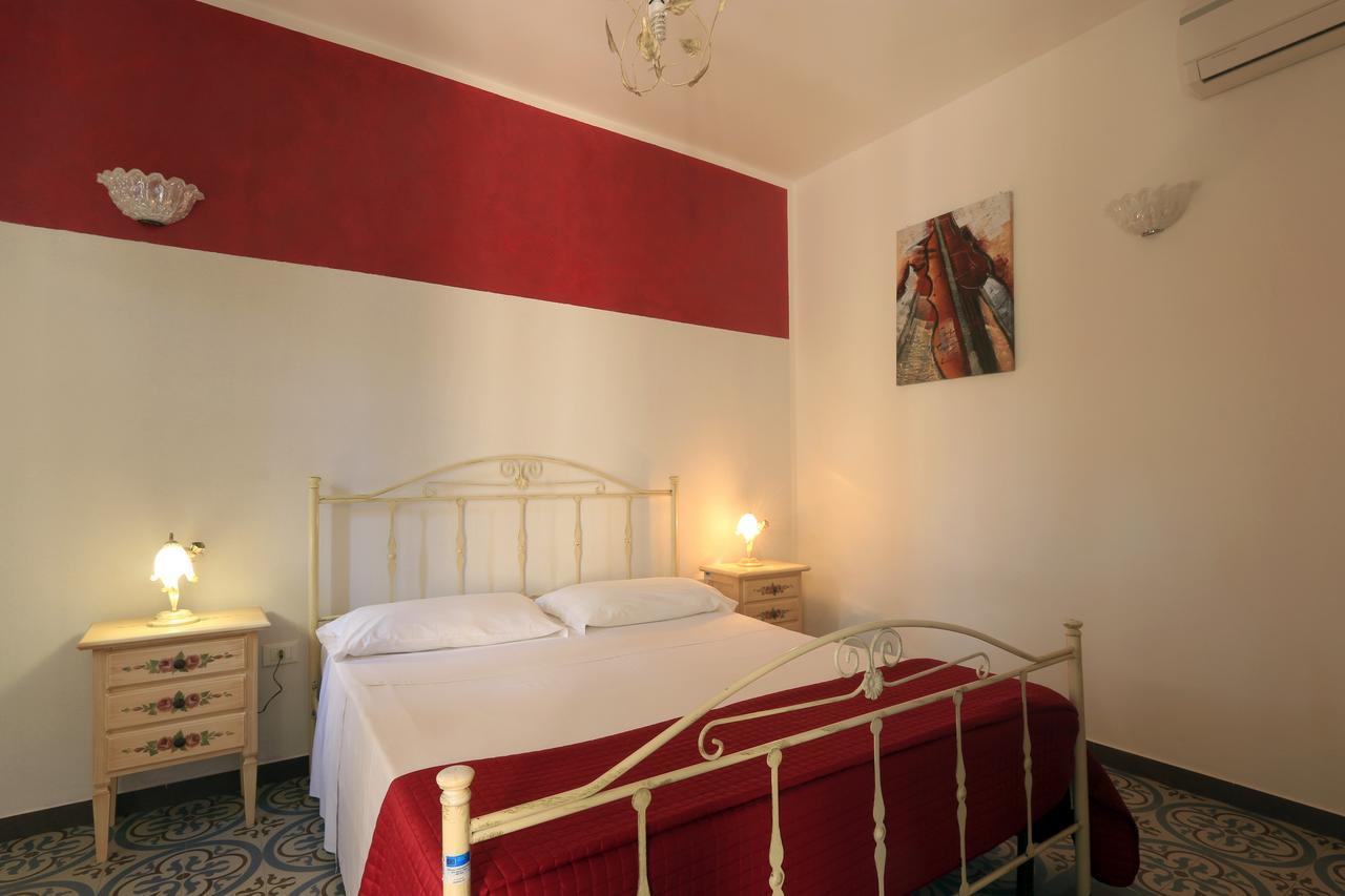 Allu Ruvezzu Torre Mozza Buitenkant foto
